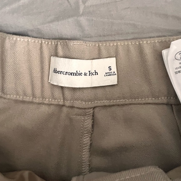 Abercrombie and Fitch Beige Wide Leg Trousers - Picture 3 of 3